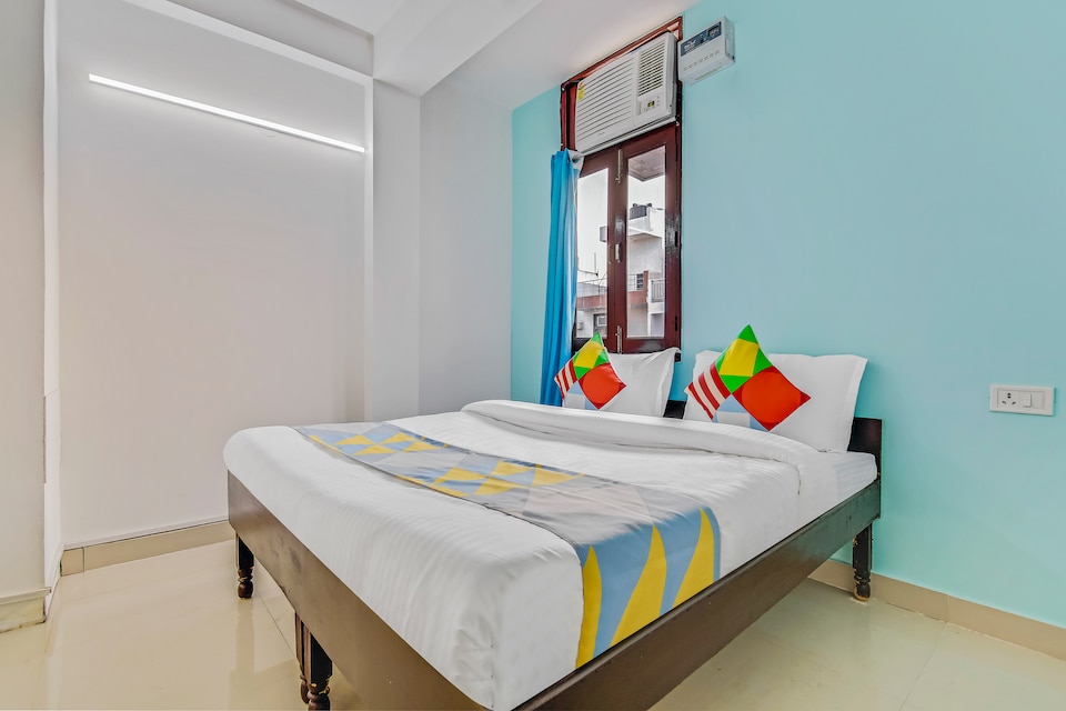 OYO 78631 DEL2983 A ONE Residency, Lajpat Nagar Delhi, Delhi