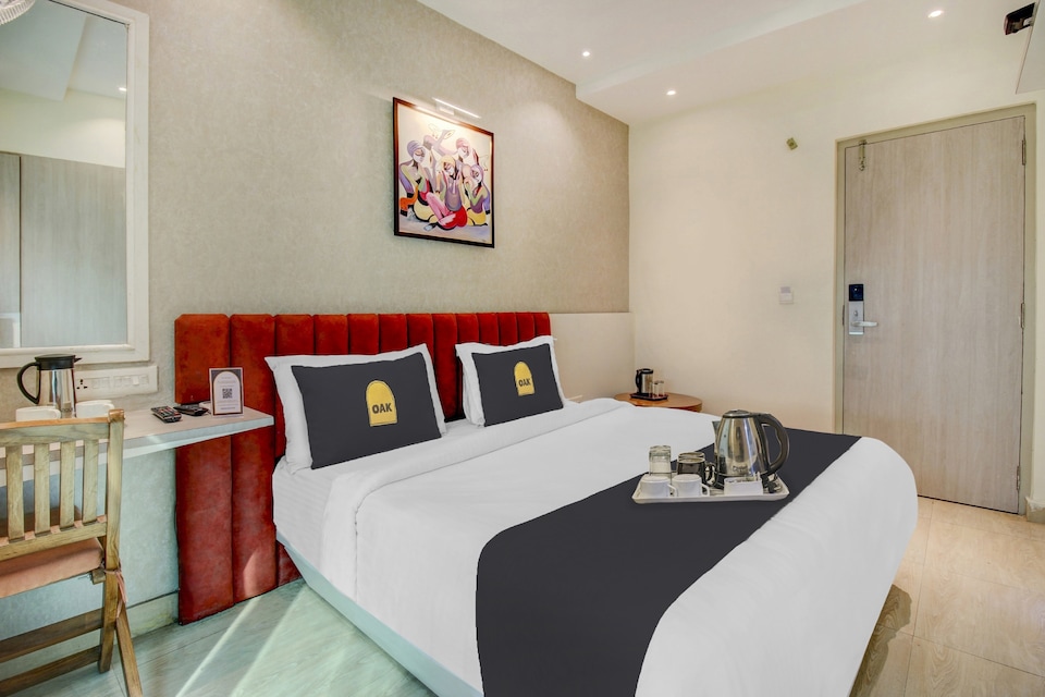 Super Townhouse Geetraj Near Shalimar Gateway, Alambagh Lucknow, Lucknow