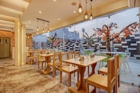 Super Townhouse Geetraj Near Shalimar Gateway