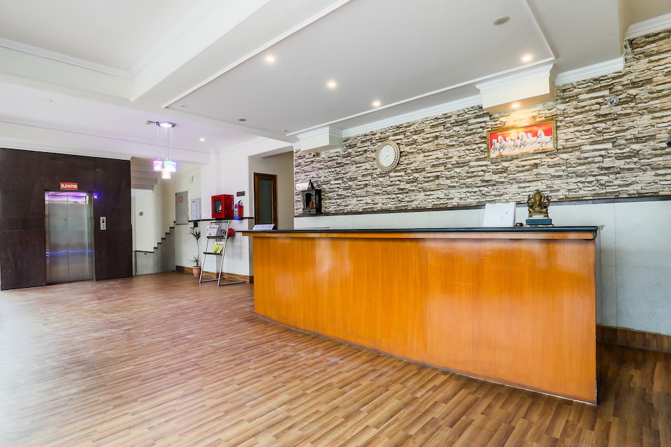 Hotel O Red Carpet Hotels, Noida Stadium, Noida