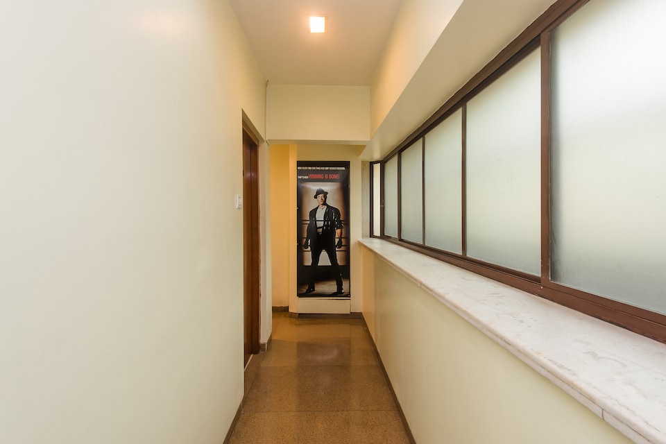 Collection O Jayshree Domestic Airport, Mumbai Bandra-Khar-Santacruz, Mumbai