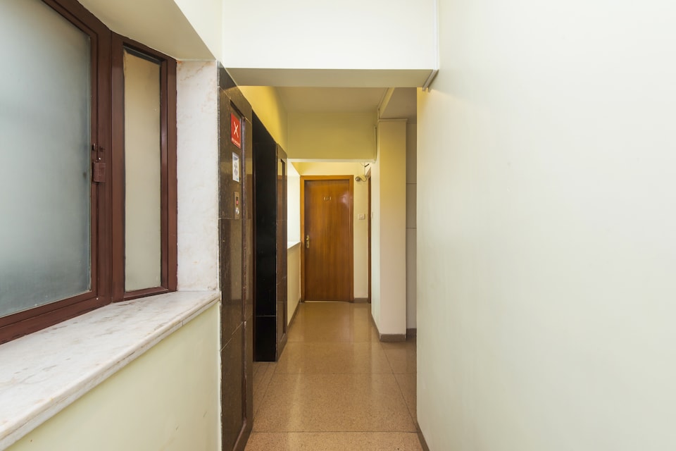Collection O Jayshree Domestic Airport, Mumbai Bandra-Khar-Santacruz, Mumbai