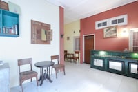 SPOT ON 90272 Istana Griya 1 Hotel