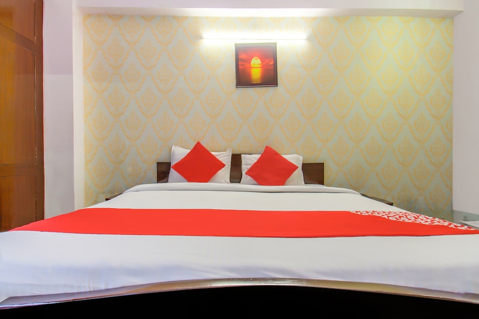 Hotel O Kamini, Boring Road Patna, Patna