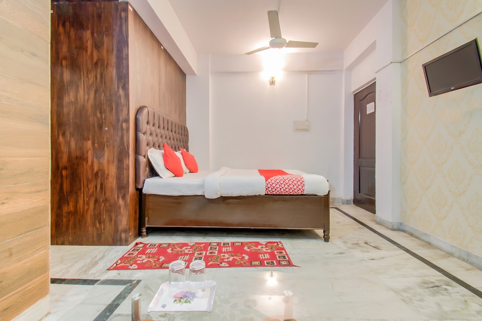 Hotel O Kamini, Boring Road Patna, Patna