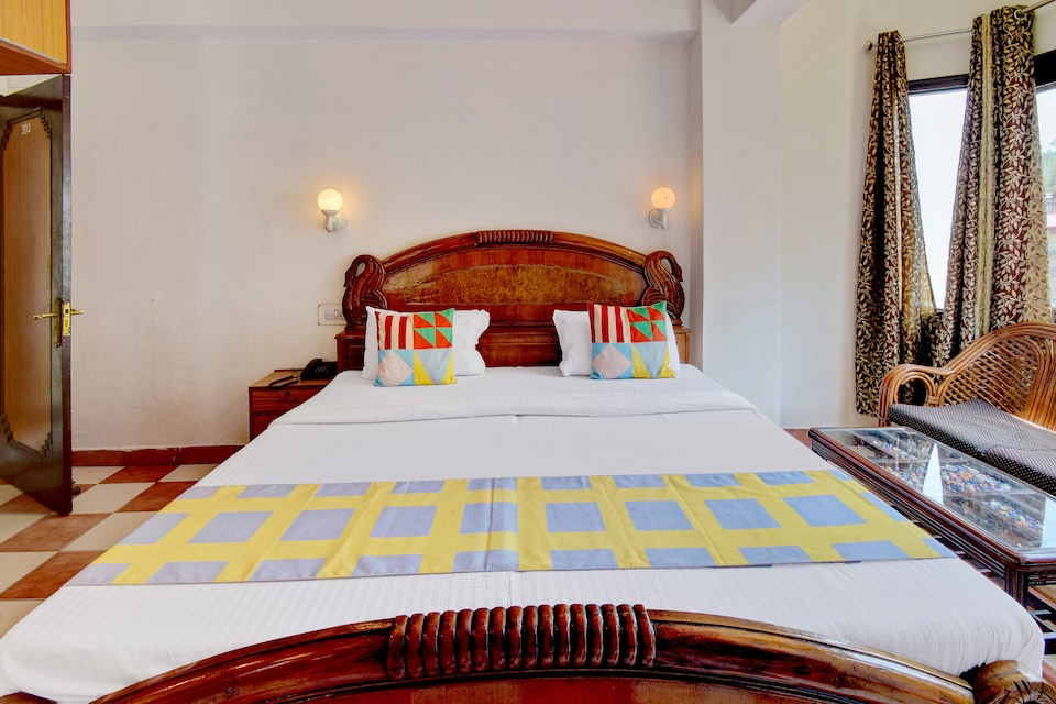 OYO Home 78715 Elegant Stay Ghora Chowki, Kachighati-Summerhill, Shimla