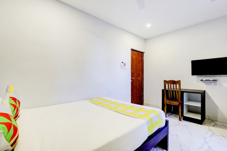 OYO 78722 Dayalan Pleasant Stays, Siruseri, Chennai