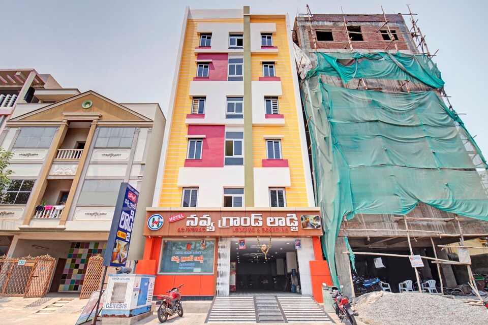 OYO Navya Grand Lodge, Guntur, Guntur