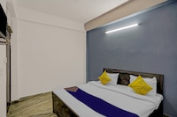 RAJ HOTEL VIP
