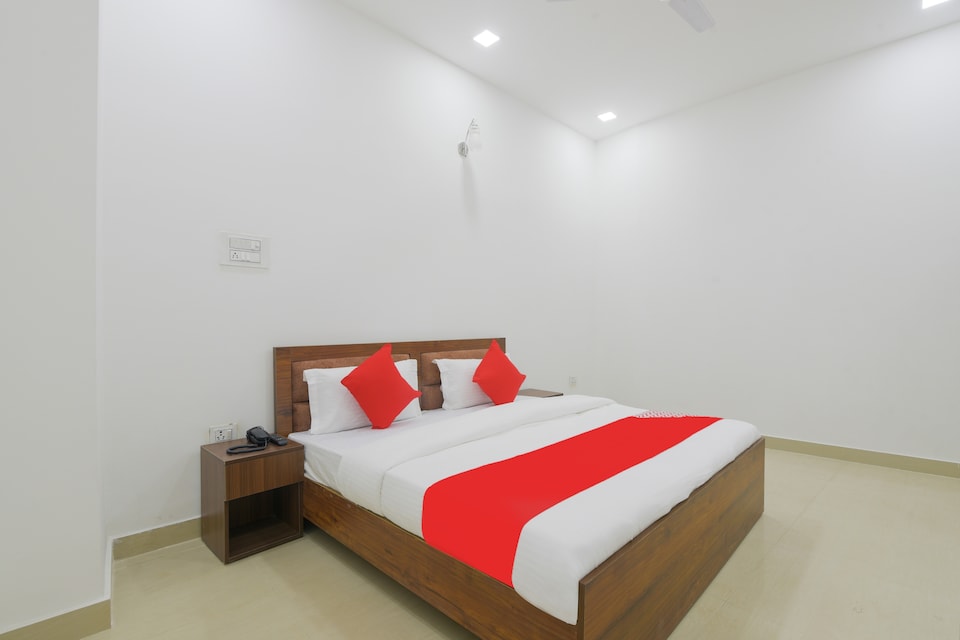 OYO DEL2993 Blest Hotel, Dwarka Delhi, Delhi