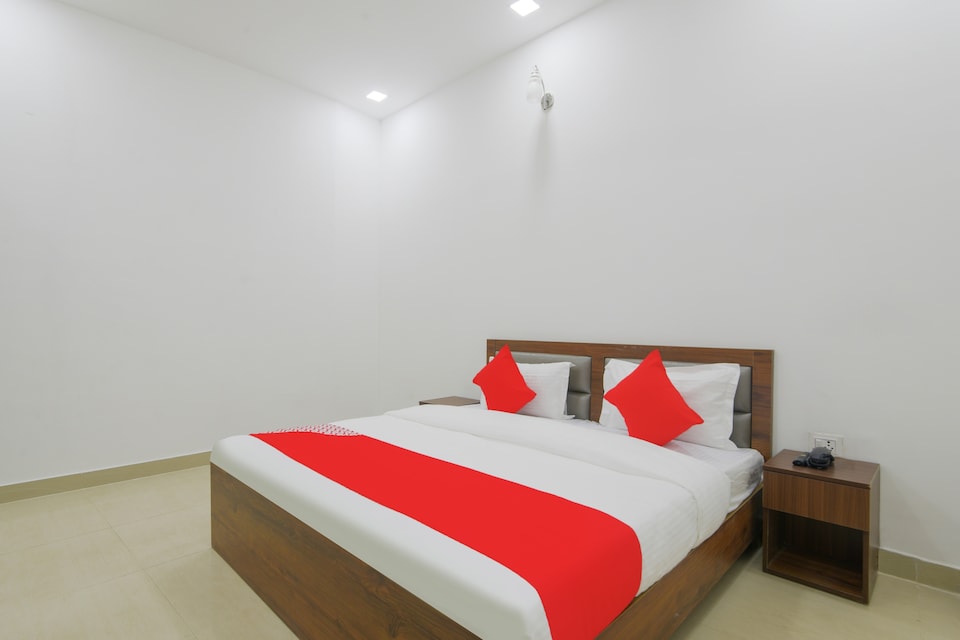 OYO DEL2993 Blest Hotel, Dwarka Delhi, Delhi