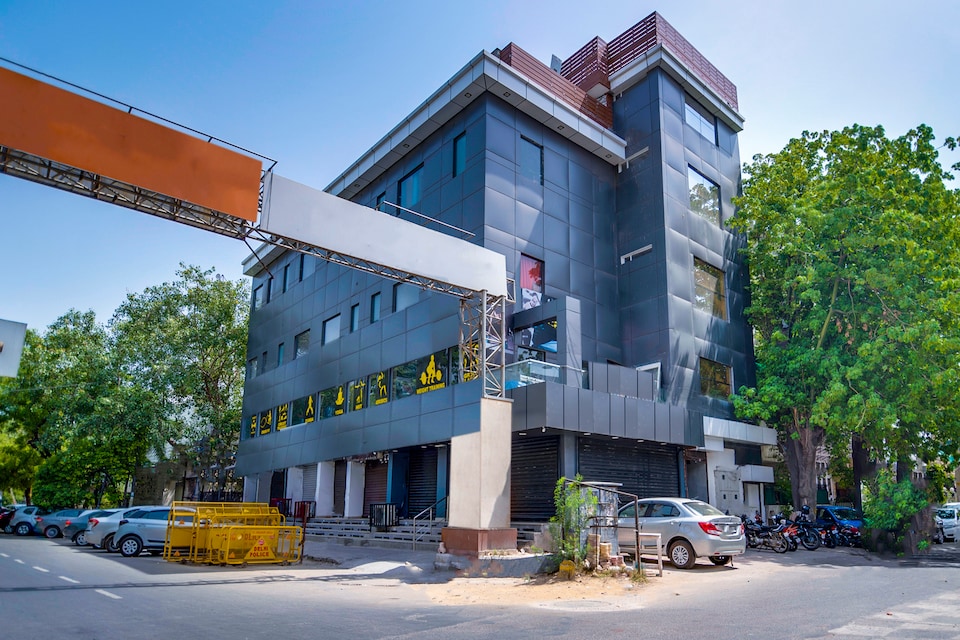 Live on DEL3064 , Pitampura - Rohini Delhi, Delhi