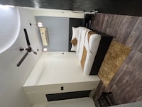 Hotel O Home Diamond Stay Near Lotus Temple