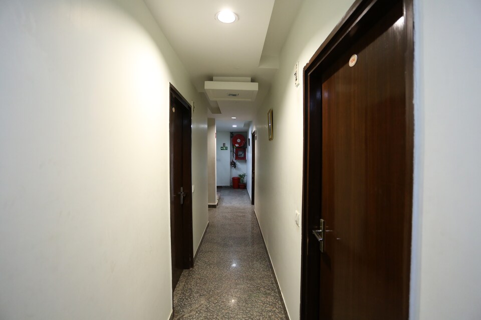 OYO 6596 Hotel Flight Path, Airport Delhi, Delhi Transit