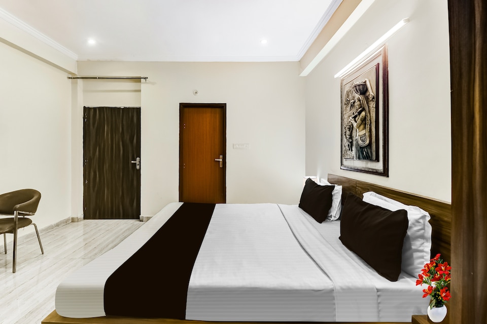 Townhouse Sanganer Railway Station Formerly Hotel Skyview, Jaipur Airport, Jaipur