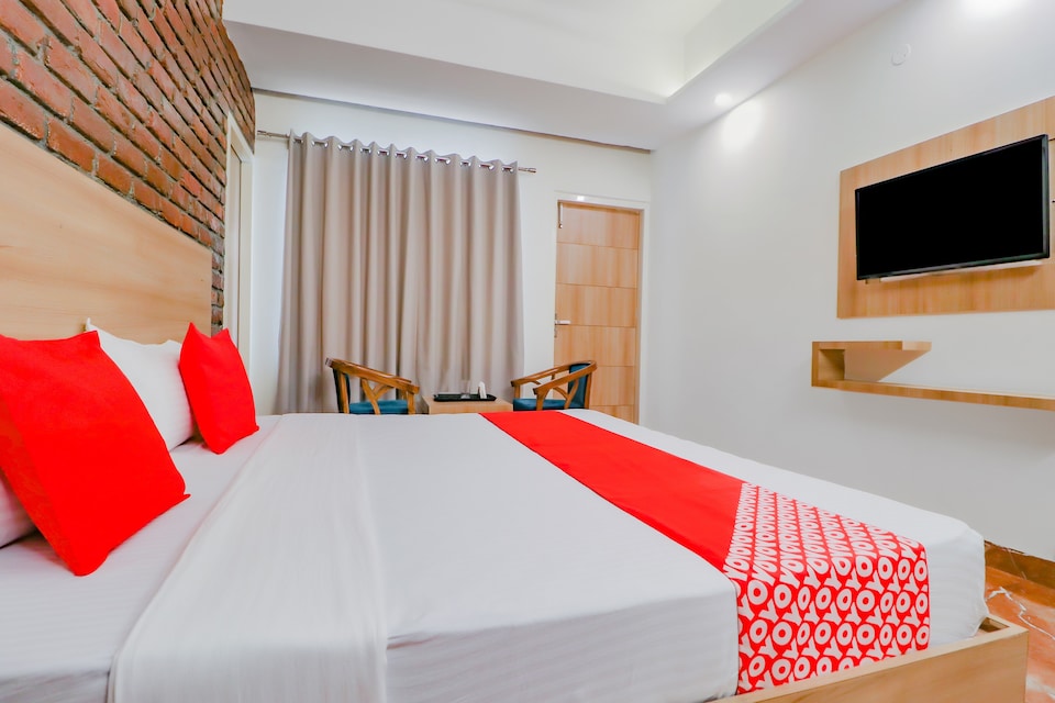 OYO 78868 West Inn 2, Kharar, Kharar