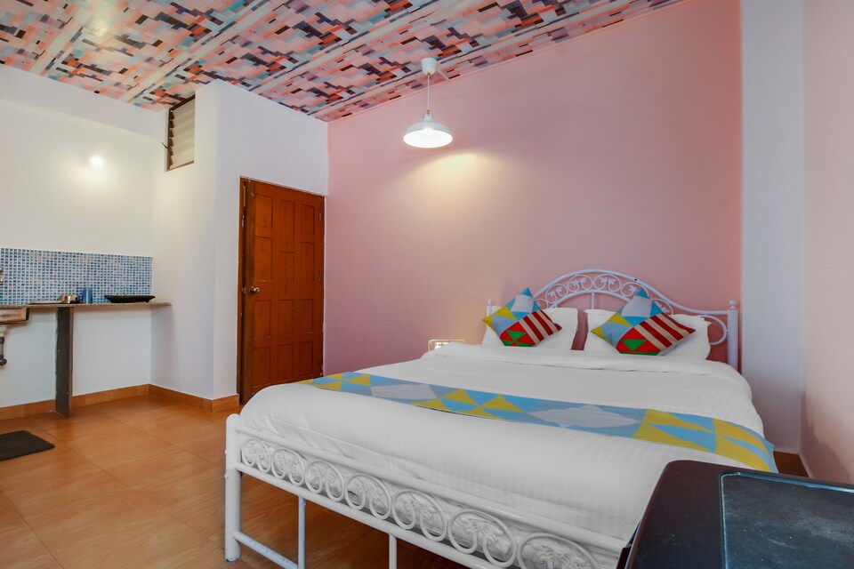 live on goa3359, Anjuna Vagator Goa, Goa