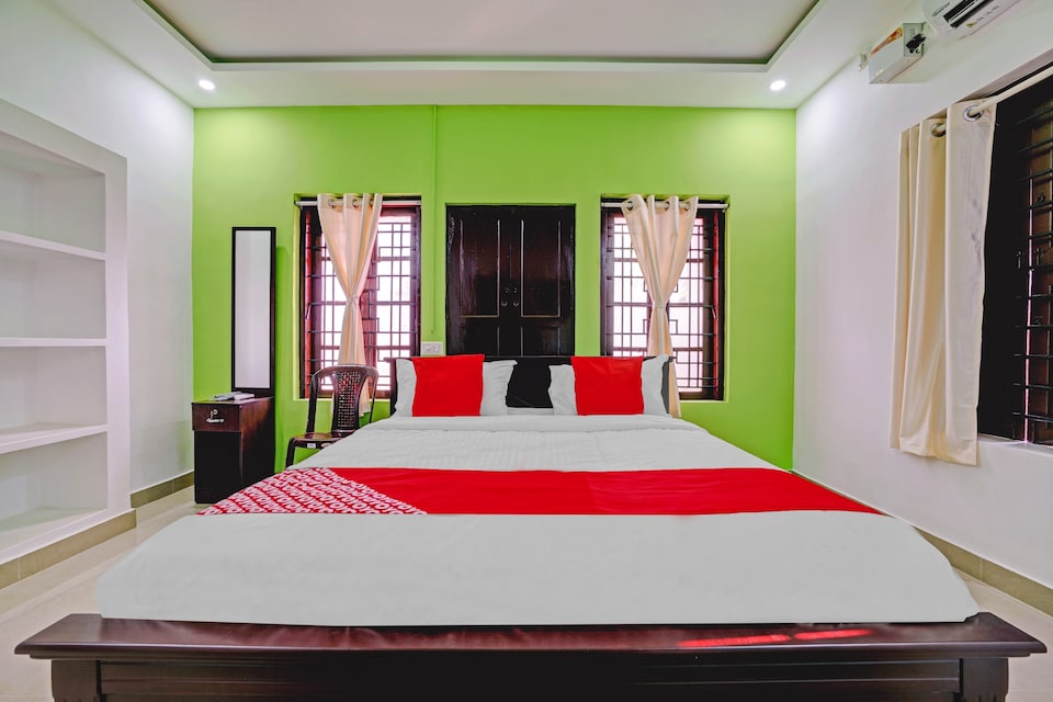 OYO Flagship Fairland Guest House, Thampanoor Trivandrum, Trivandrum