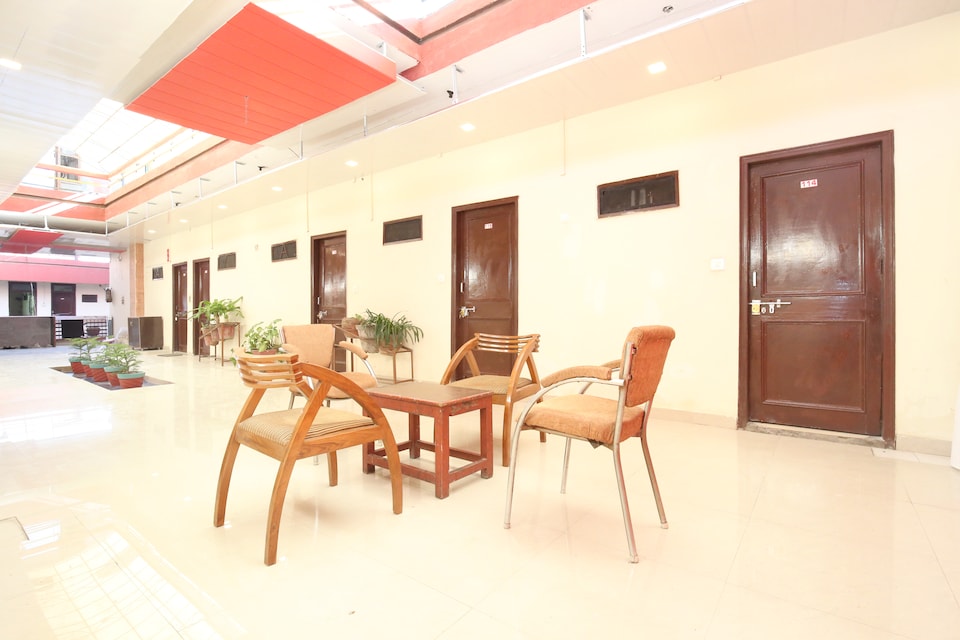 Hotel O Amar Inn, Jyoti Chowk Jalandhar, Jalandhar