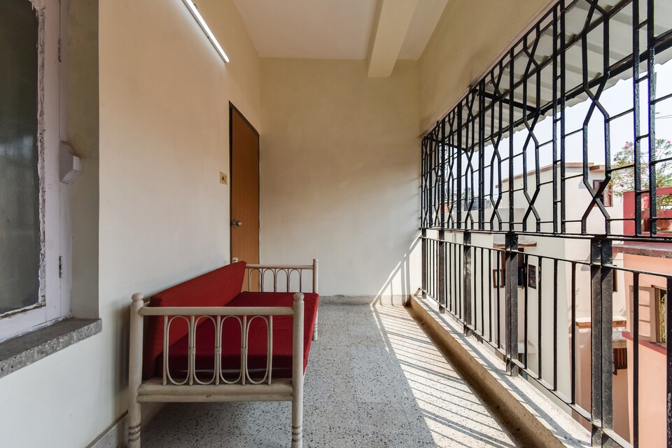 OYO 78929 The Moira Ballygunge, Gariahat Kolkata, Kolkata