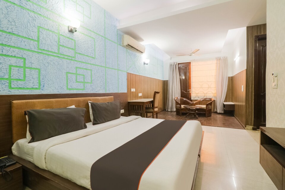 OYO 78931 Collection O Hotel Golf Inn, Golf Course Road, Gurgaon