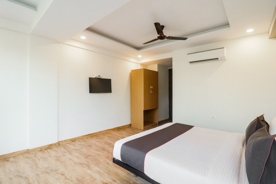 OYO 78932 Collection O Hotel Kadhimiya, HUDA CENTRE 1, Gurgaon