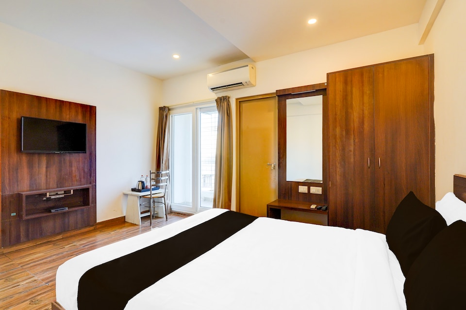 Super Townhouse Whitefield Bangalore, Whitefield Bangalore, Bangalore