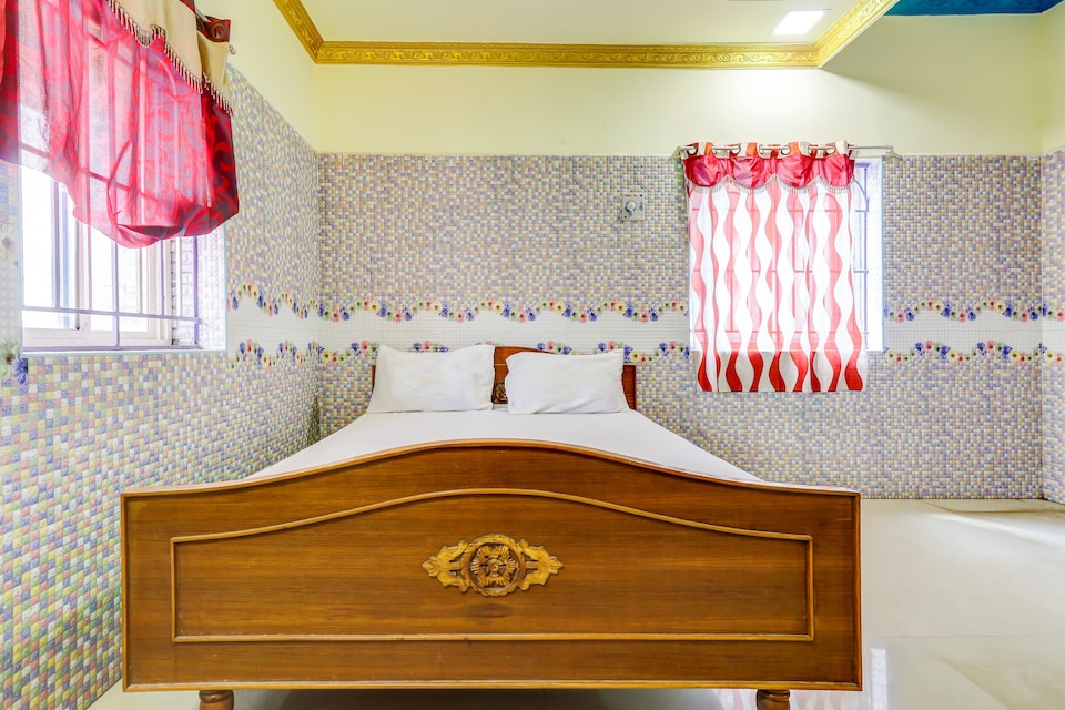 SPOT ON 78961 Sri Sai Ram Hotel, Outskirts Trichy, Trichy