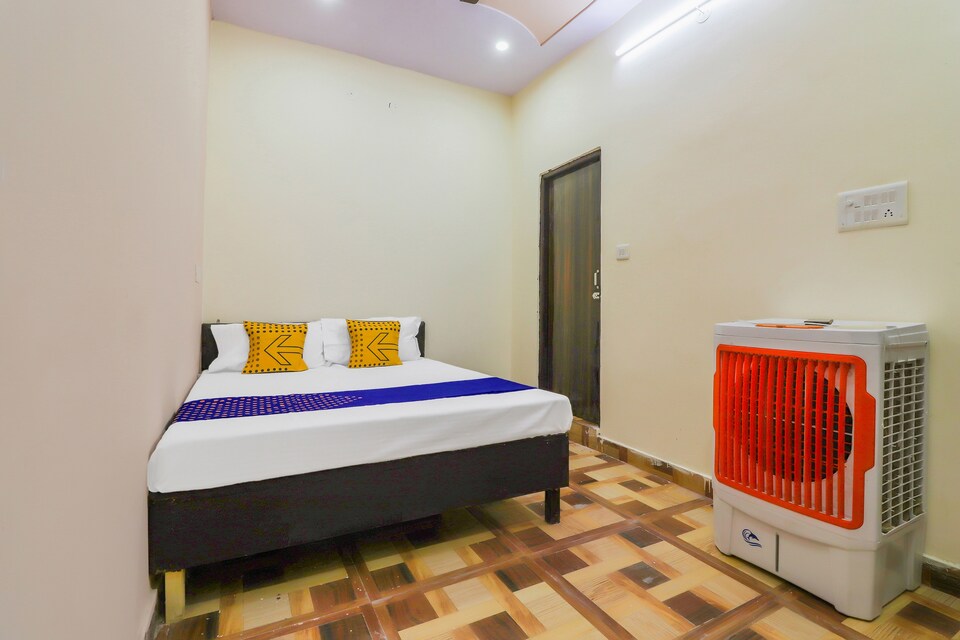 OYO 78987 Hotel Diamond, Ghaziabad City, Ghaziabad