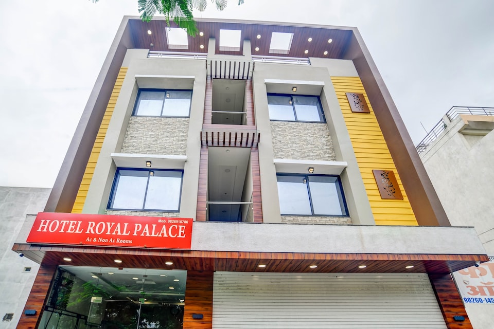 Collection O Hotel Royal Palace, Bhawarkua Indore, Indore
