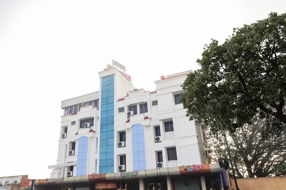Capital O Hotel Sathyam By Coastal Grand Hotels & Resorts, Trichy, Trichy