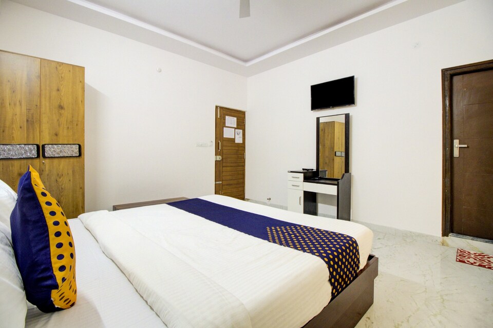 SPOT ON BLR2568 Blooms Inn, BTM Madiwala Bangalore, Bangalore