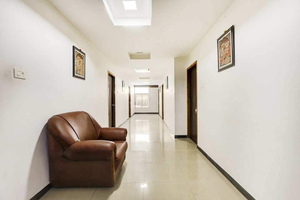 LIVE AS CHN495, Pondy Bazzar, Chennai