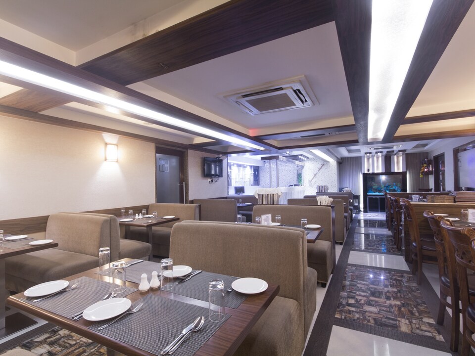 OYO Premium 098 Kanjurmarg Bhandup West, Mumbai Sion-Kurla-Ghatkopar, Mumbai