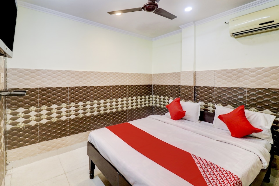 OYO 79120 M S Residency, Ghaziabad City, Ghaziabad