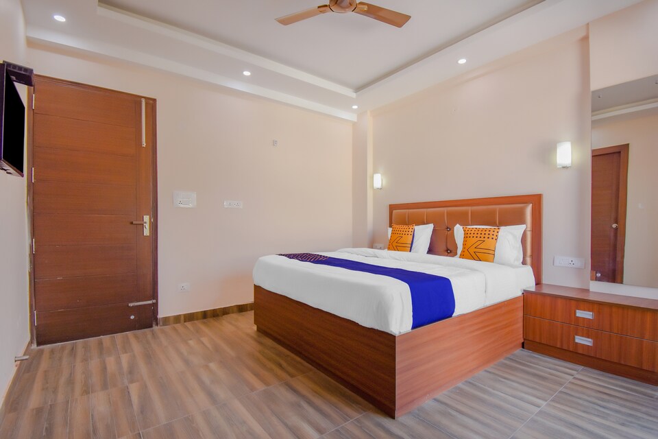 SPOT ON 79122 Divyshwari Residency, Rajpur Road Dehradun, Dehradun