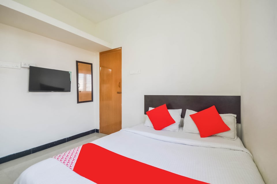 OYO Gowtham Grand, Avinashi Road Coimbatore, Coimbatore