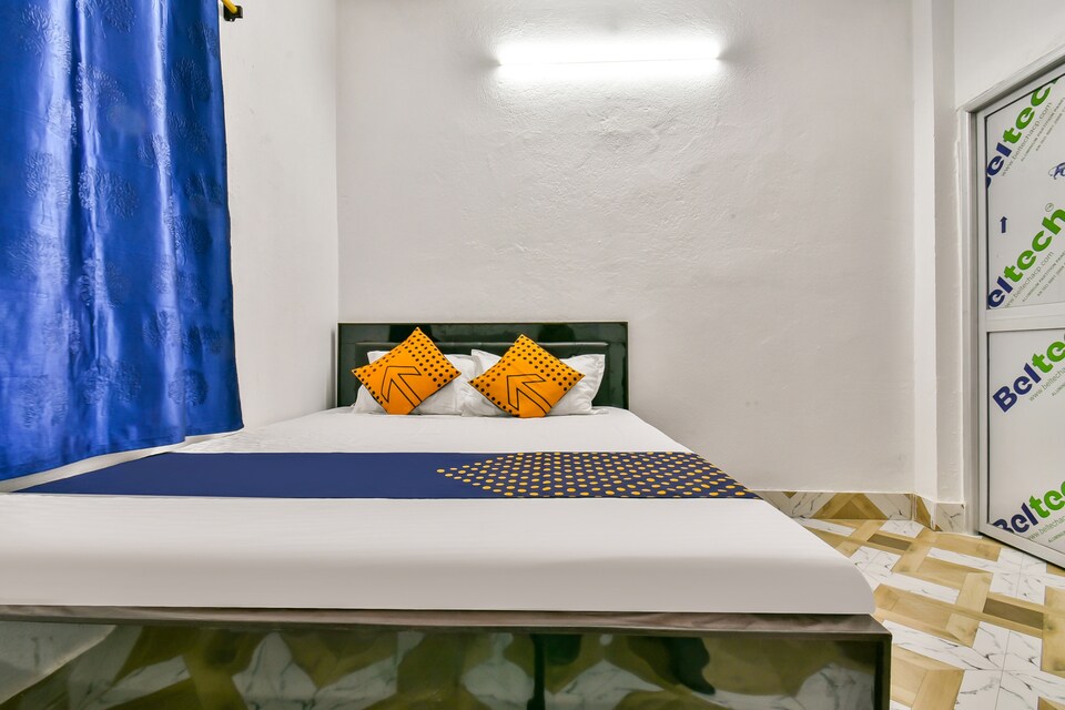 LIVE as PAT812, Patna Station, Patna