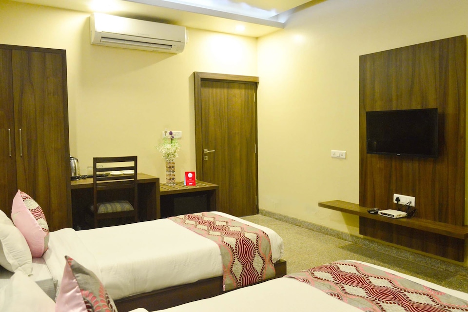 OYO 6622 Hotel Neelam Paradise, Vaishali Nagar Jaipur, Jaipur
