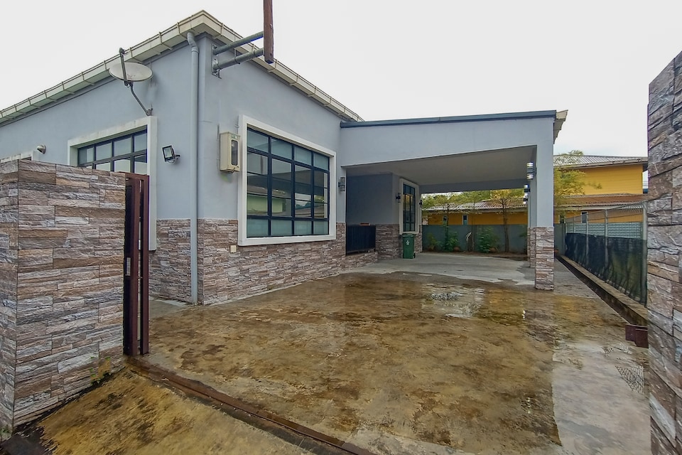 OYO Home 90203 Emma Sukma Homestay , Kuching, Kuching