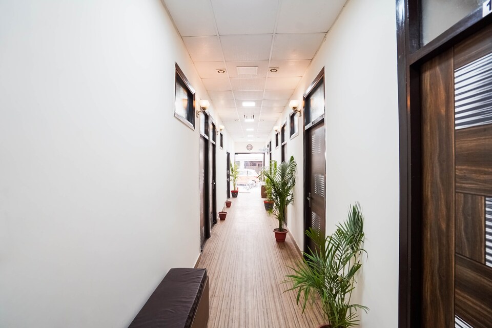 Live on DEL3635, Nehru Place, Delhi