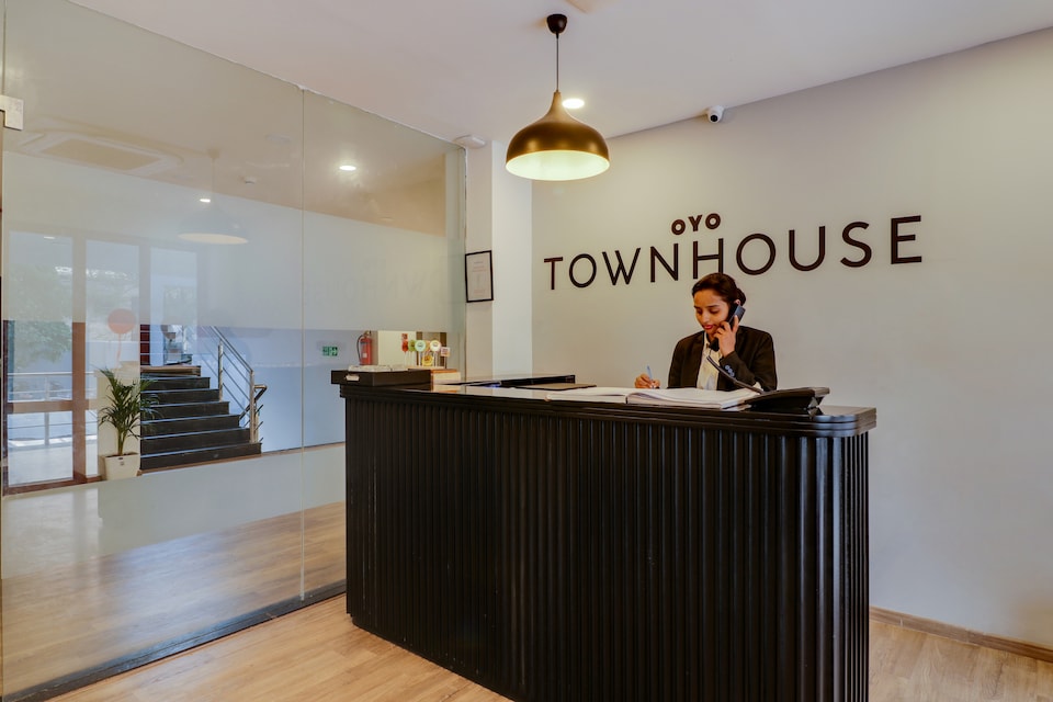 OYO Townhouse 181 Ganeshpeth Colony, Bus Stand Nagpur, Nagpur