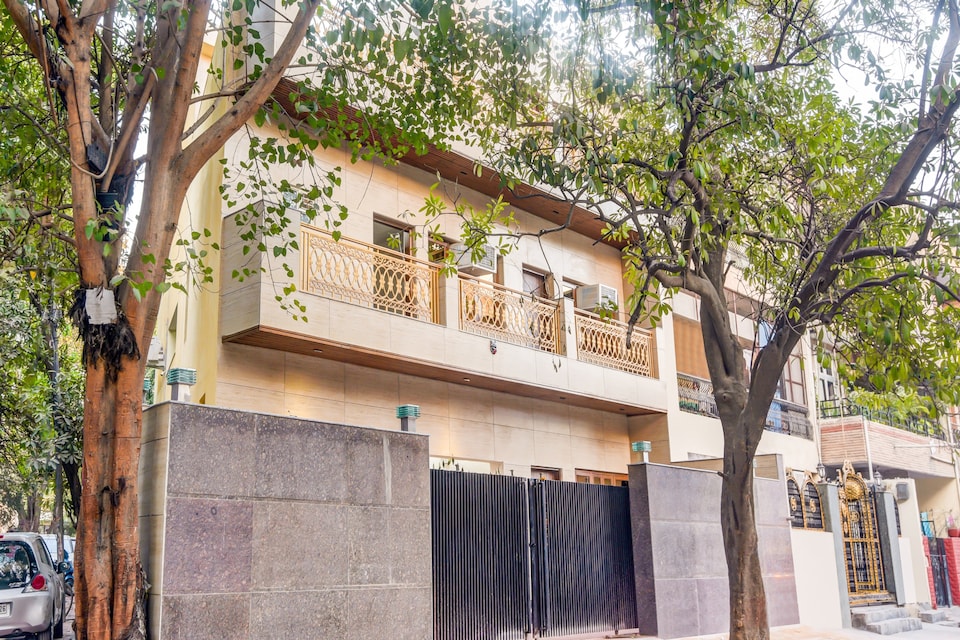 Collection O Collection O South Ex Golden Near Dilli Haat Ina, AIIMS Delhi, Delhi