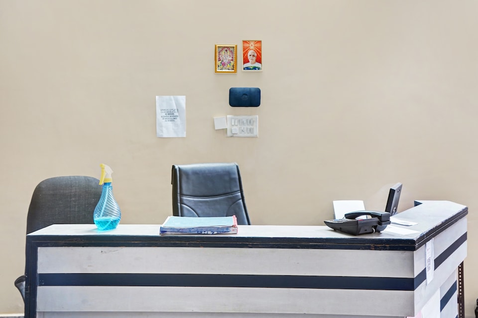 Hotel O  HOTEL SHIVAM, Pandri Road, Raipur