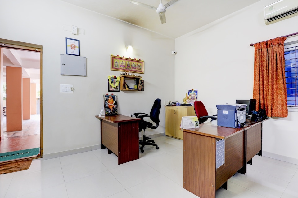 OYO 79255 Happy Homes Service Apartments , Guindy Chennai, Chennai