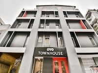 Super Townhouse Menka