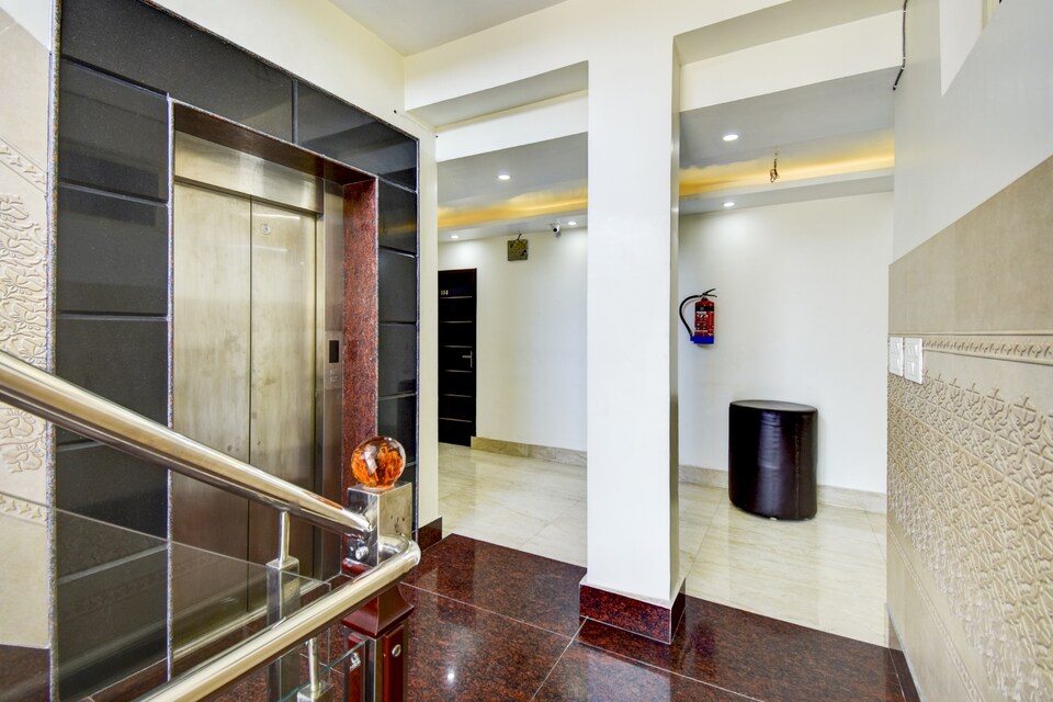 Capital O 79273 R.n.s Residency, Rajpur Road Dehradun, Dehradun