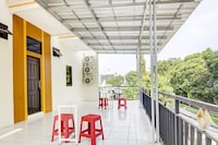OYO 90322 Joy Homestay Near Bella Terra Lifestyle Center