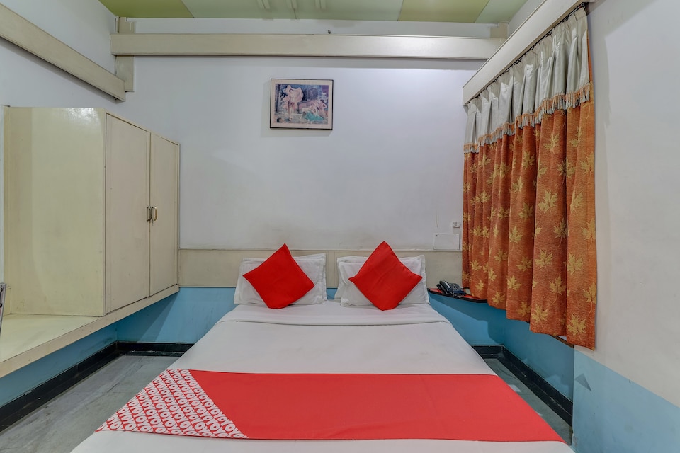 Flagship Hotel Bansal, Alkapuri Vadodara, Vadodara