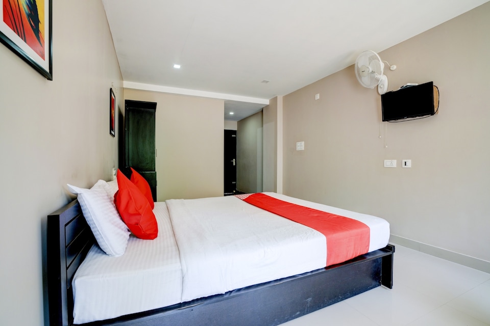 OYO 79322 Bloomsbury Inn, Sultan Bathery, Wayanad